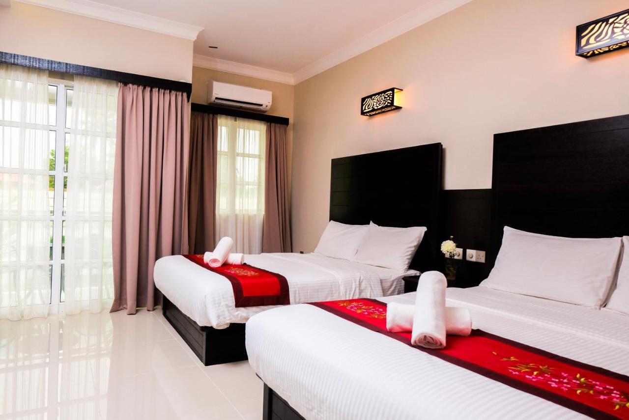Aneeda Inn Pantai Cenang  Exterior foto