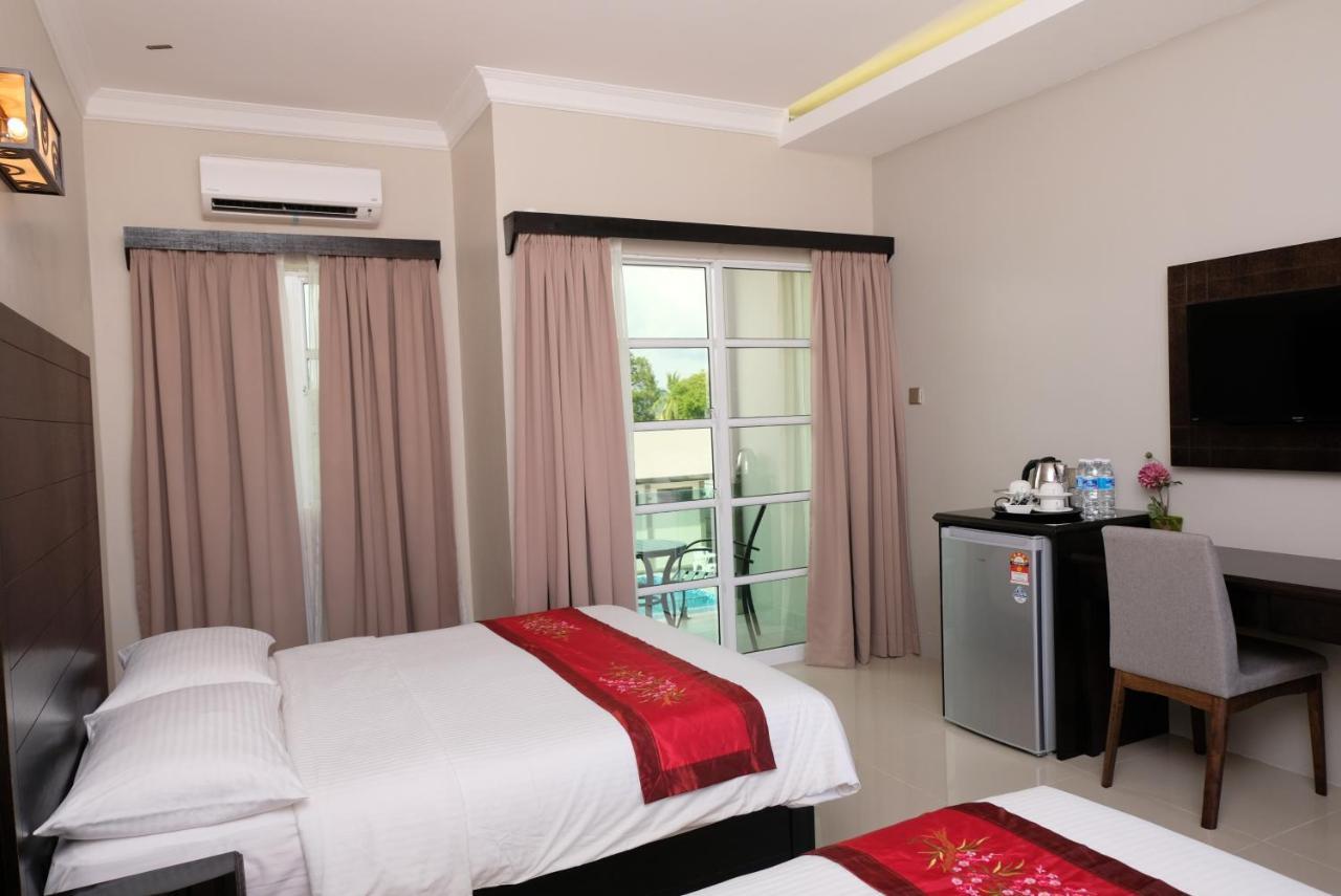 Aneeda Inn Pantai Cenang  Exterior foto